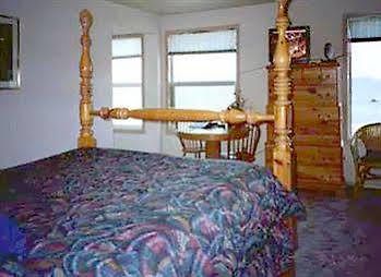 Inn At Barnum Point Camano Exterior photo
